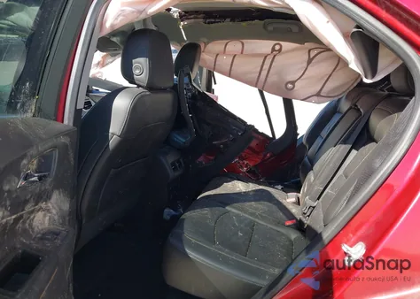 2018 Chevrolet Equinox Premier z USA, uszkodzony, nr VIN 2GNAXMEV2J6119535